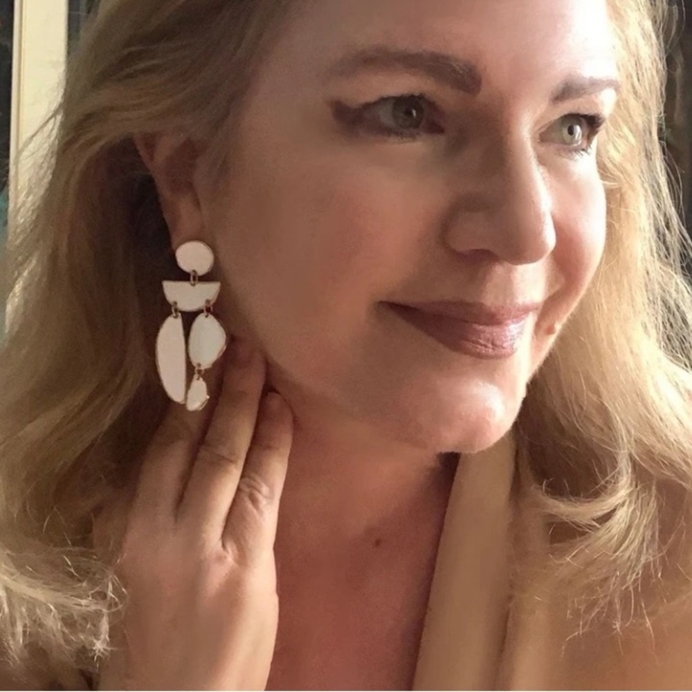GoddessStyle Glam Gold & White Enamel Dangle Drop Lightweight StatementEโฆ - Picture 10 of 16
